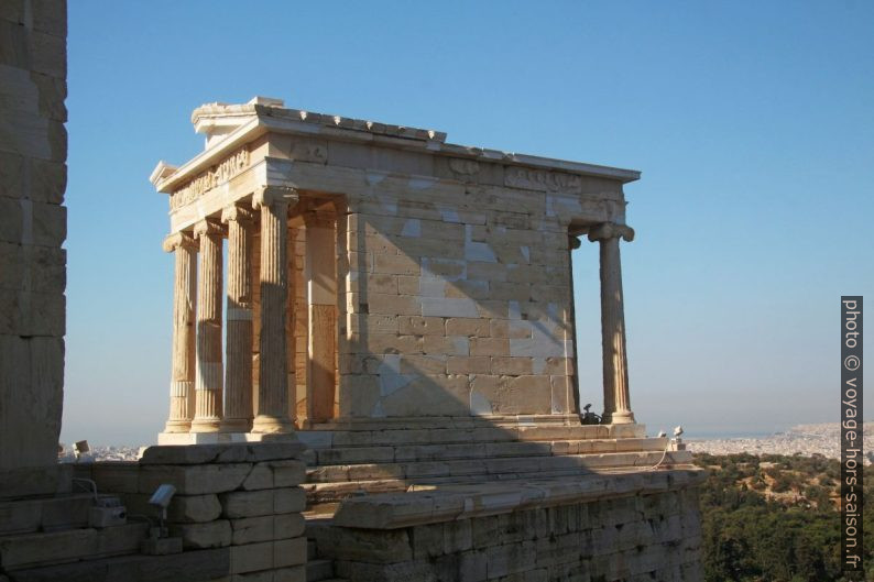 Le Temple d'Athéna Nikè. Photo © André M. Winter