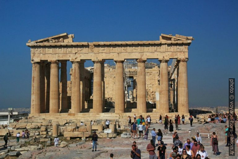 Face est du Parthénon. Photo © André M. Winter