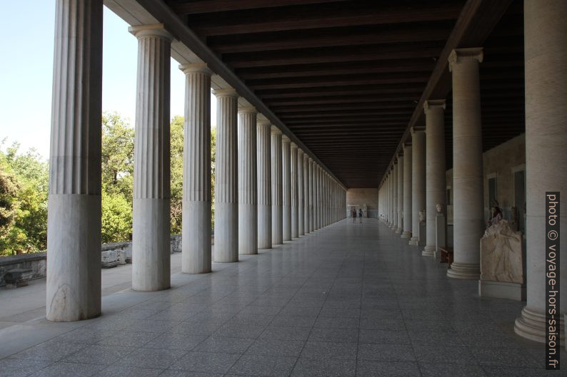 Colonnade de la Stoa d'Attale. Photo © Alex Medwedeff