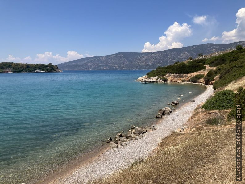 Golfe de Kiláda et la Plage de Paralia. Photo © Alex Medwedeff