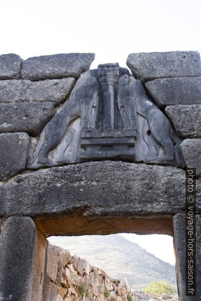 La Porte des Lionnes. Photo © Alex Medwedeff