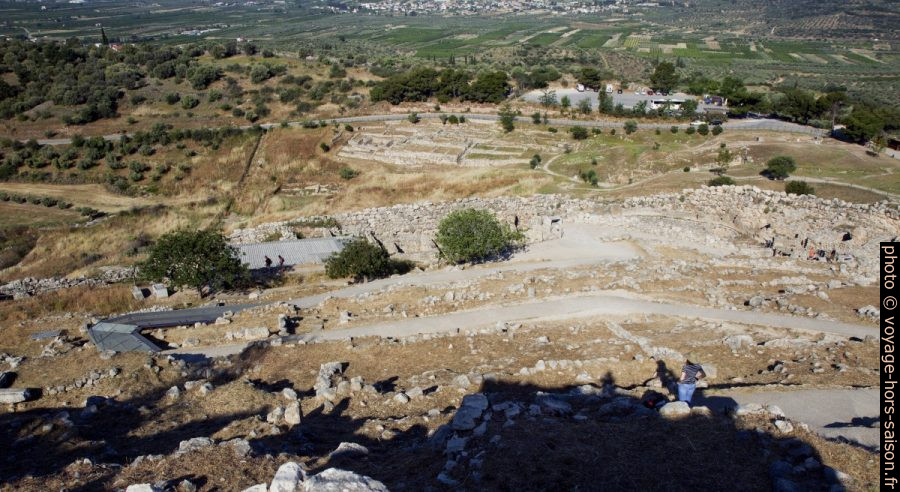 Vue de niveau du Palais jusqu'à la Maison du Marchand d'Huile. Photo © André M. Winter