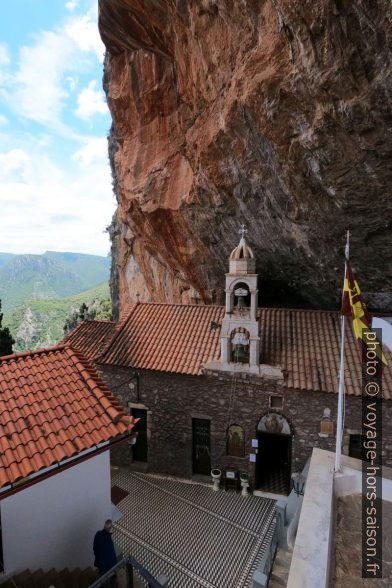 L'église du Monastère Elonis. Photo © André M. Winter