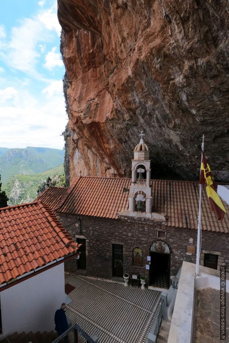 L'église du Monastère Elonis. Photo © André M. Winter