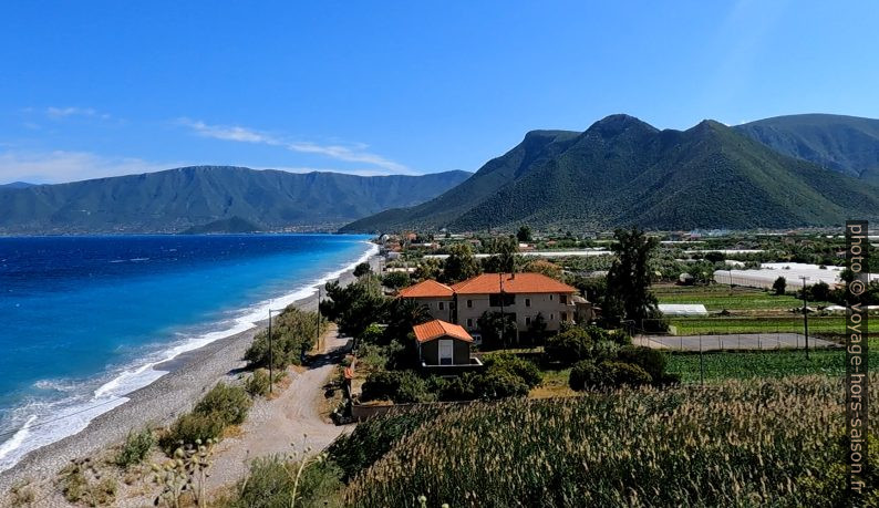 Plage de Leonido. Photo © André M. Winter