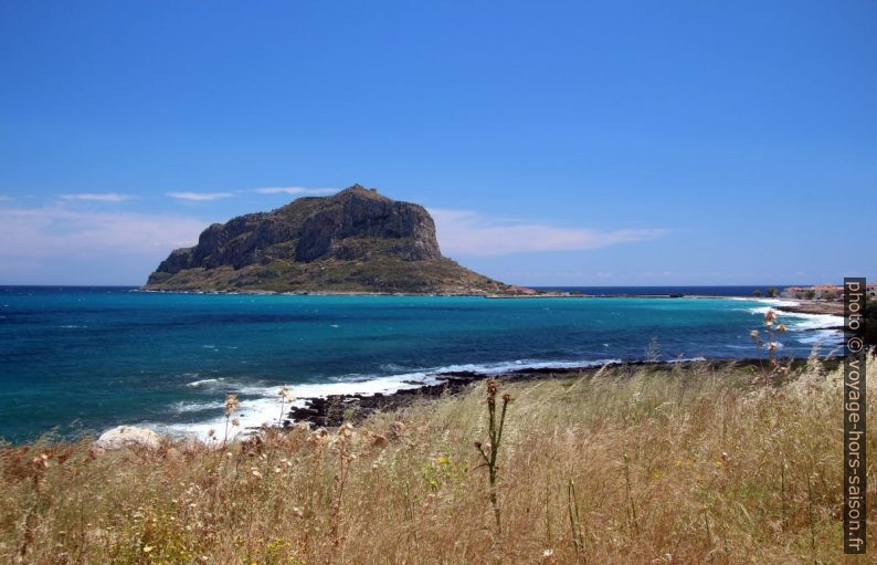 Monemvasia vu du nord-ouest. Photo © André M. Winter