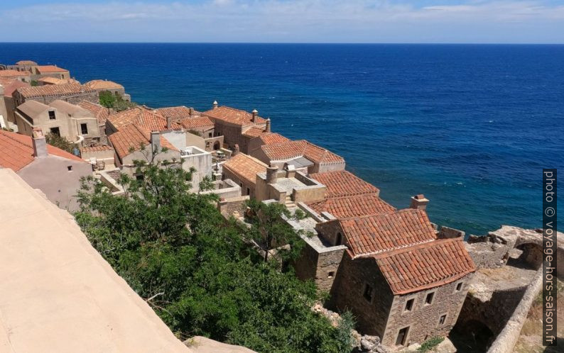 Monemvasia vu du bastion de la porte ouest. Photo © André M. Winter