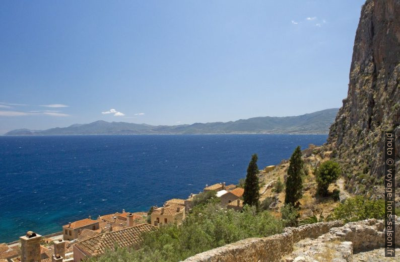 Monemvasia et le Golfe d'Epidaure Limiras. Photo © Alex Medwedeff