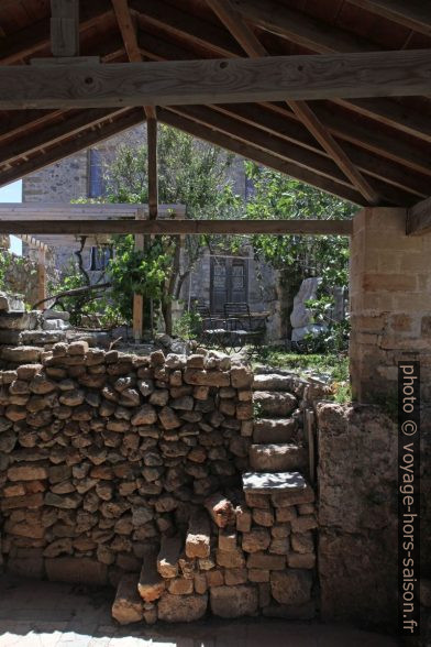 Une église anonyme de Monemvasia. Photo © Alex Medwedeff