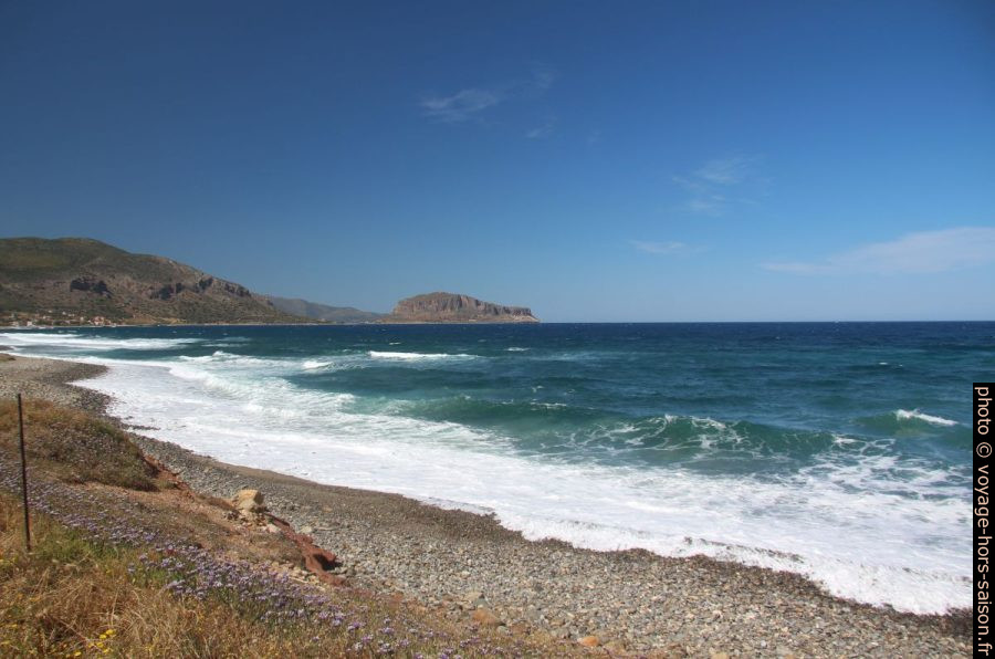 Monemvasia vue du sud-ouest. Photo © André M. Winter
