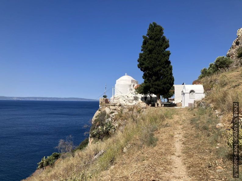 Arrivée à Agia Irini par l'est. Photo © André M. Winter