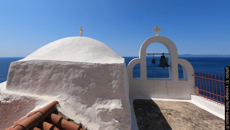 Dôme et clocher-mur d'Agia Irini. Photo © André M. Winter