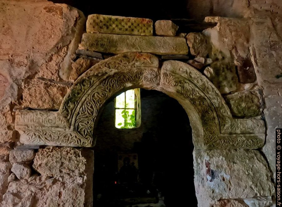 Linteau des Saintes Portes de l'église Odigitria. Photo © André M. Winter