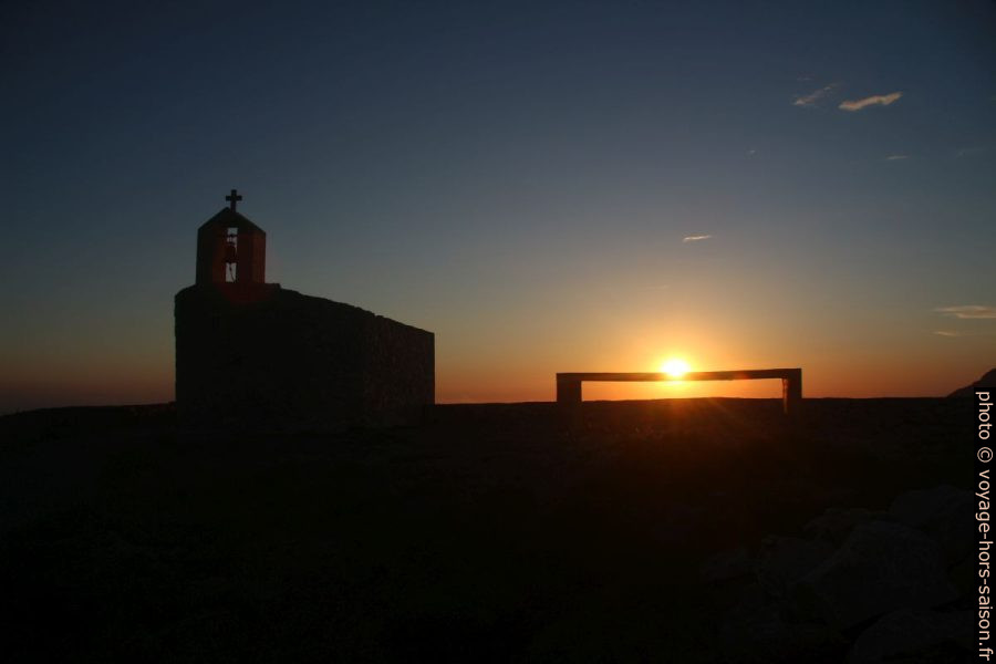 La Chapelle Xokklesi lors du coucher du soleil. Photo © André M. Winter