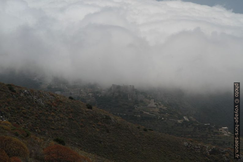 La brume sur le Cap Tenaro. Photo © Alex Medwedeff
