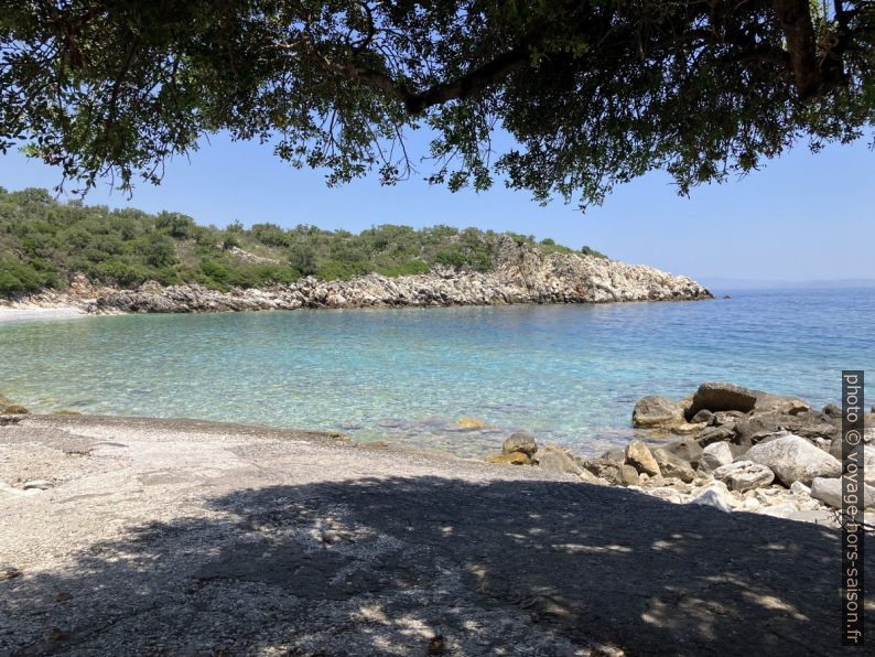 Baie de Gialos. Photo © Alex Medwedeff