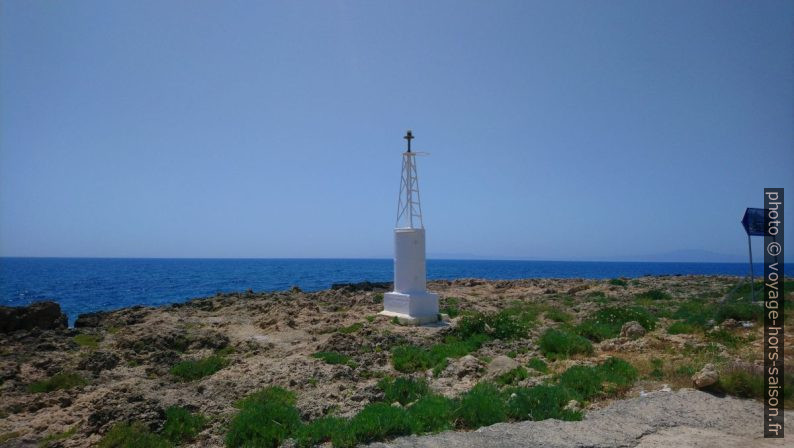 Le phare d'Agios Nikolaos. Photo © André M. Winter