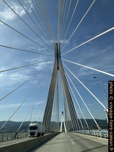 Pont de Patras. Photo © Alex Medwedeff