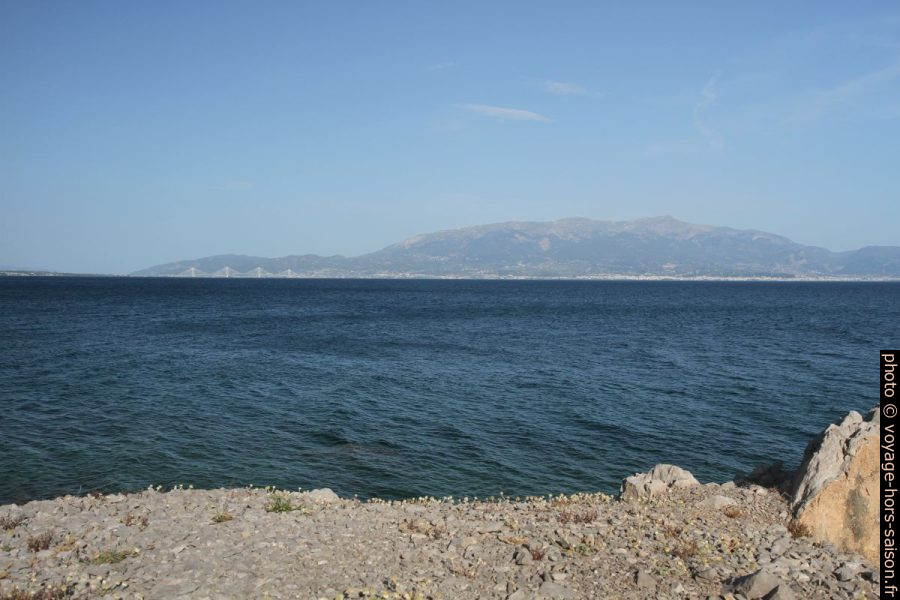 Le Péloponnèse vu de Kato Vasiliki. Photo © André M. Winter