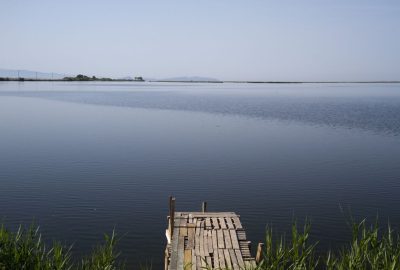 Le lagon de Mesologgiou. Photo © Alex Medwedeff