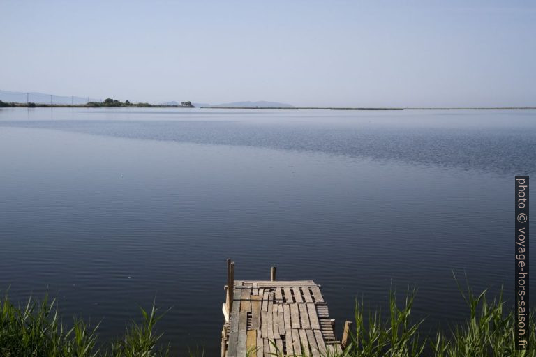 Le lagon de Mesologgiou. Photo © Alex Medwedeff