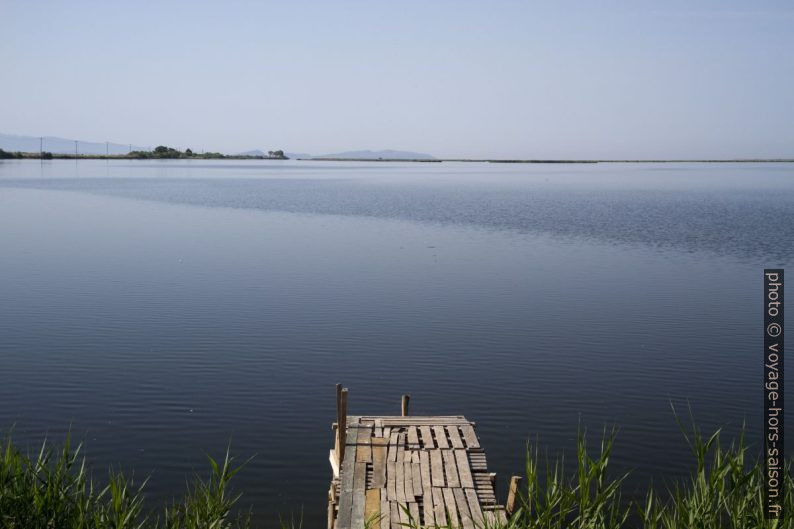 Le lagon de Mesologgiou. Photo © Alex Medwedeff