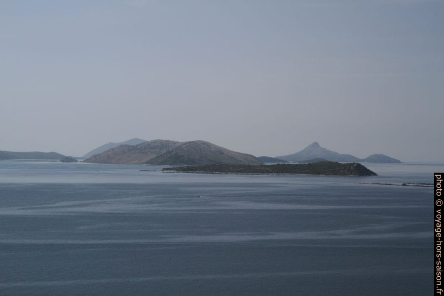 Iles Echinades. Photo © Alex Medwedeff
