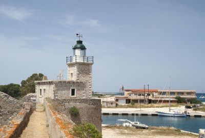 Phare du Fort d'Agia Mavra. Photo © Alex Medwedeff