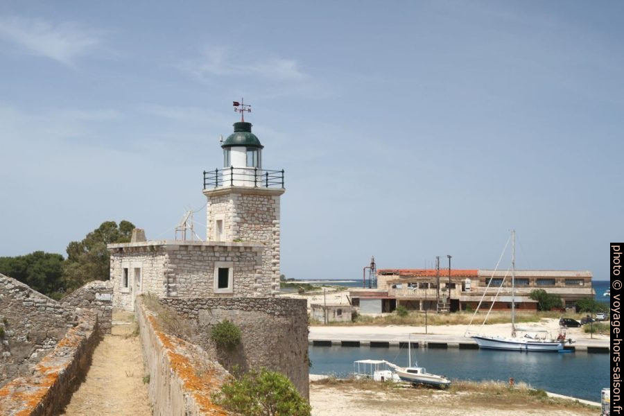 Phare du Fort d'Agia Mavra. Photo © Alex Medwedeff