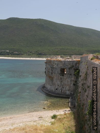 Bastion nord-est du Fort d'Agia Mavra. Photo © Alex Medwedeff
