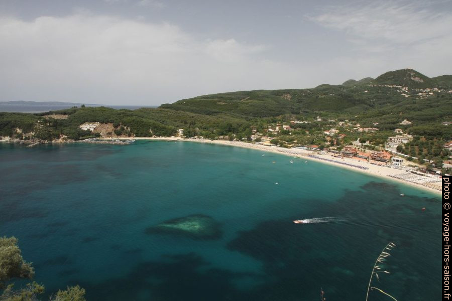Baie de Valtos. Photo © Alex Medwedeff