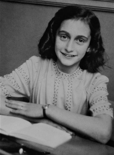 Anne Frank sur une photo d'école de décembre 1941