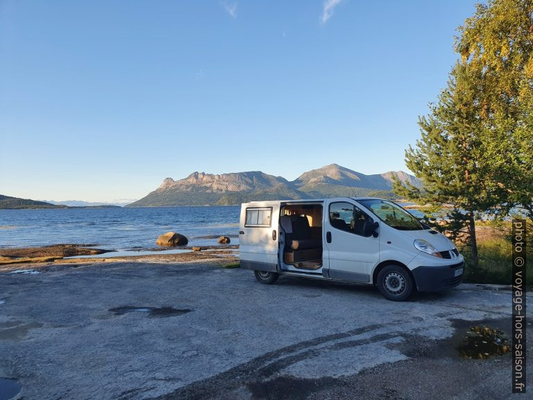 Toujours vers le nord et le Phare de Tranøy