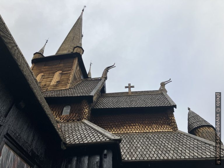 Viste de la stavkirke de Lom